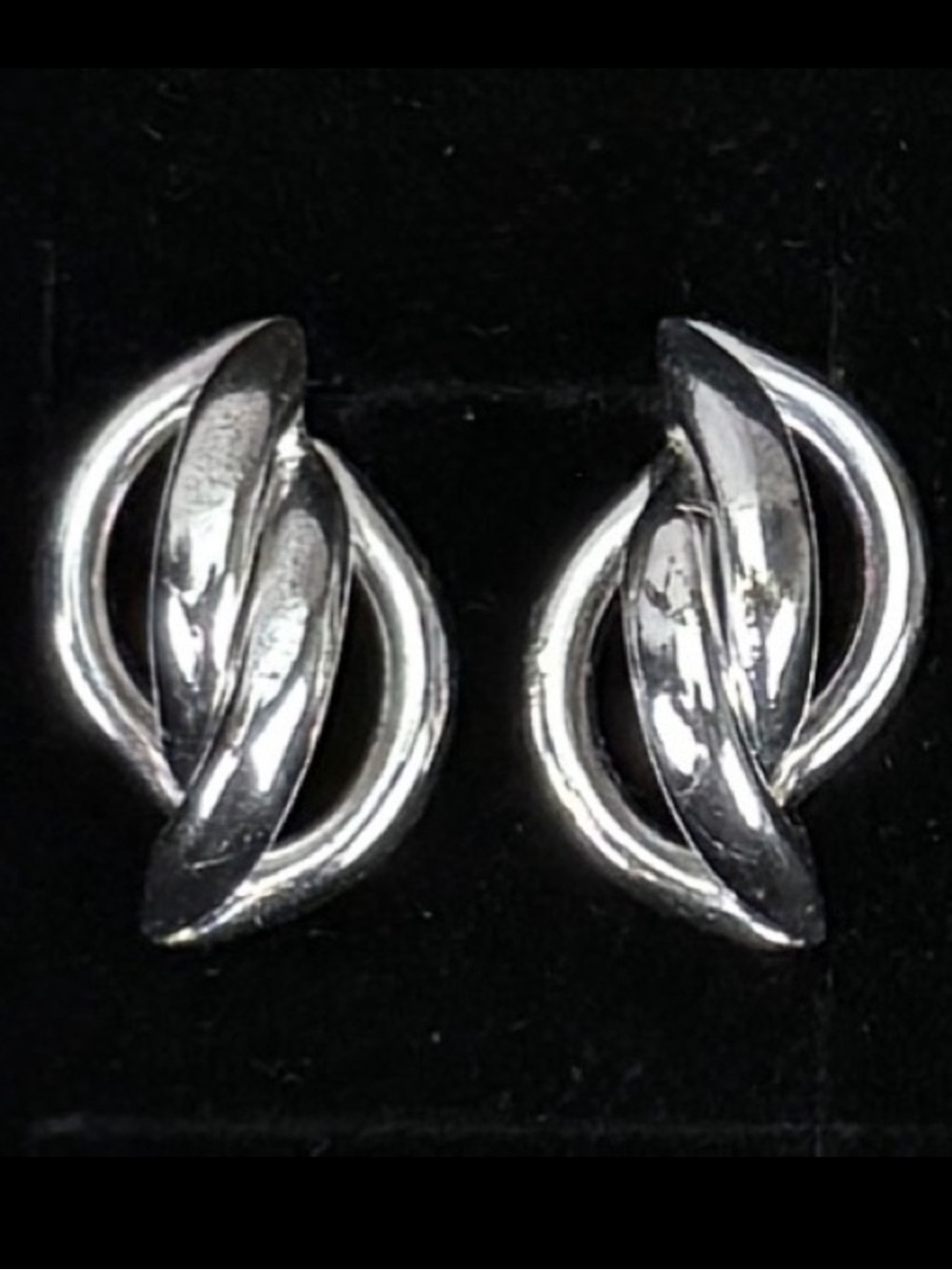 Vintage Silvertone Lightweight Knot Pierced Earrings